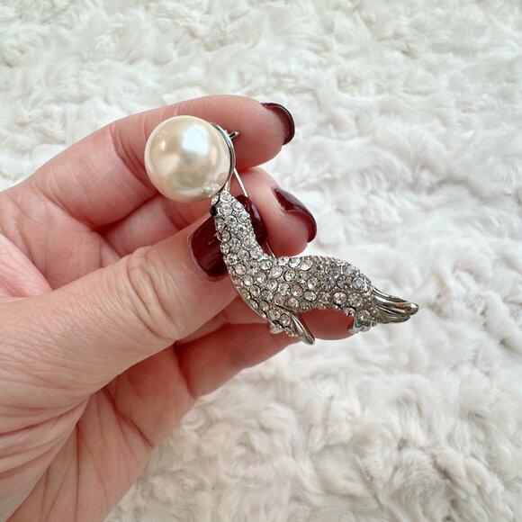 Vintage Cute Seal with Crystal Pearl Brooch - Picture 4 of 6